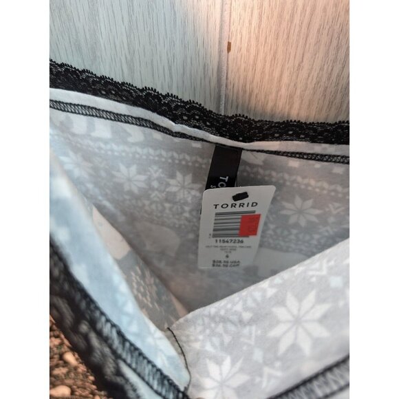 Torrid Super Soft Sleep Shirt Cami Adjustable Straps Classic Polar Bear Black - Picture 6 of 8